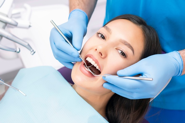 How Does In Office Professional Teeth Whitening Work?